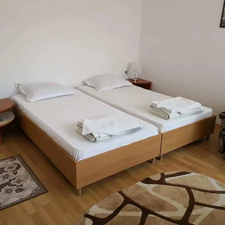 Appartement Flower Baltsjik